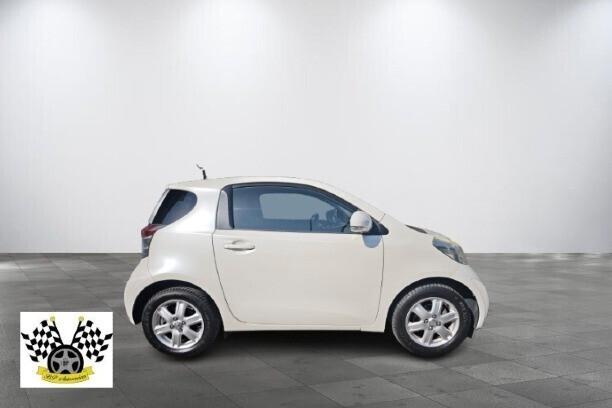 Toyota iQ 1.0