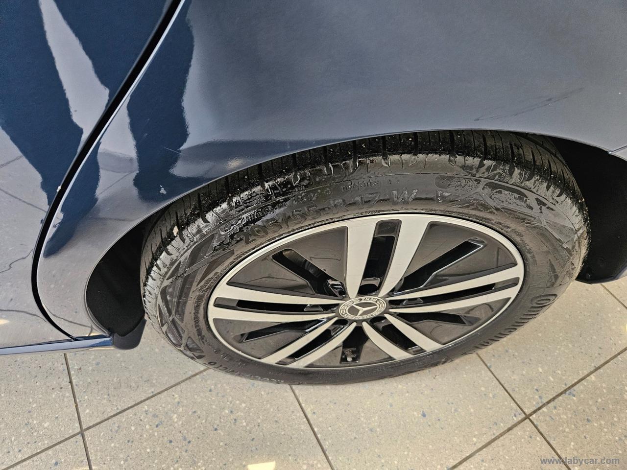 MERCEDES-BENZ B 180 d Automatic Sport