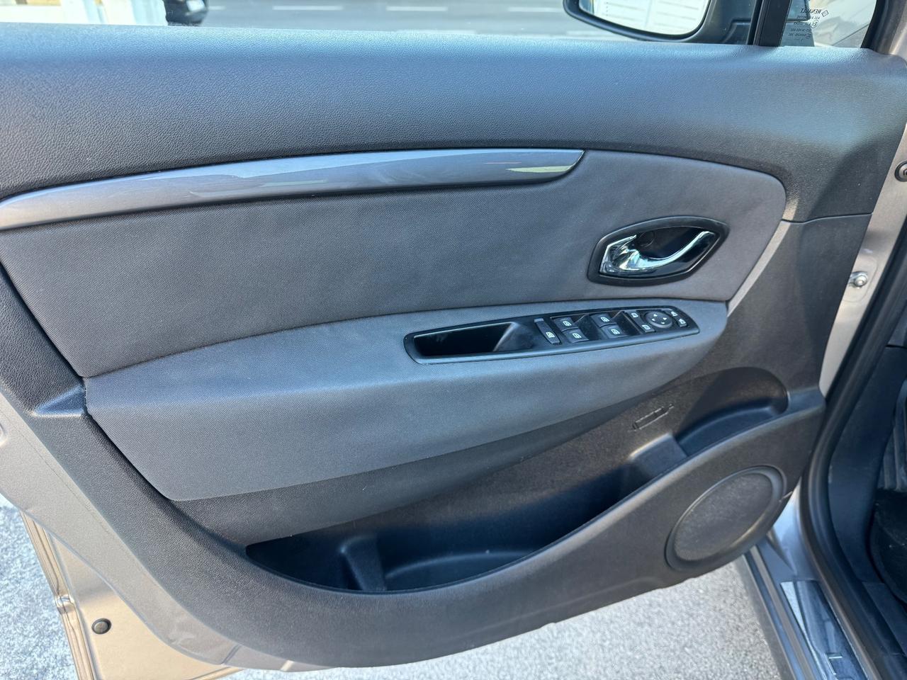 Renault Scenic XMod 1.5 DIESEL 110CV Limited 2015