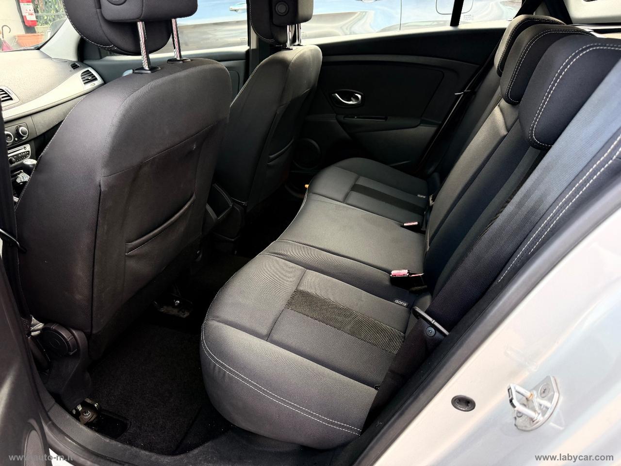 RENAULT Mégane 1.5 dCi 110 CV ST Attractive