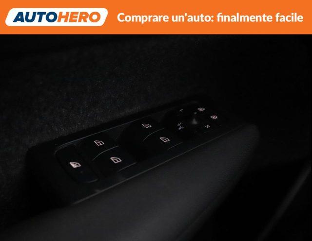 VOLVO XC40 T3 Geartronic Momentum Core