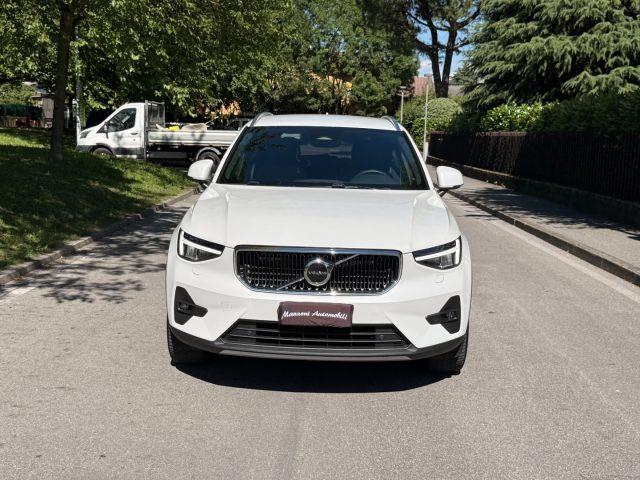 VOLVO XC40 B3 automatico Core
