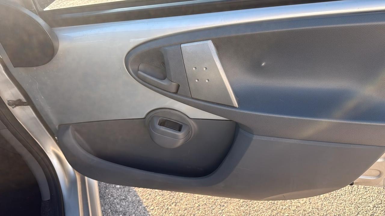 Toyota Aygo 1.0 12V VVT-i 5 porte