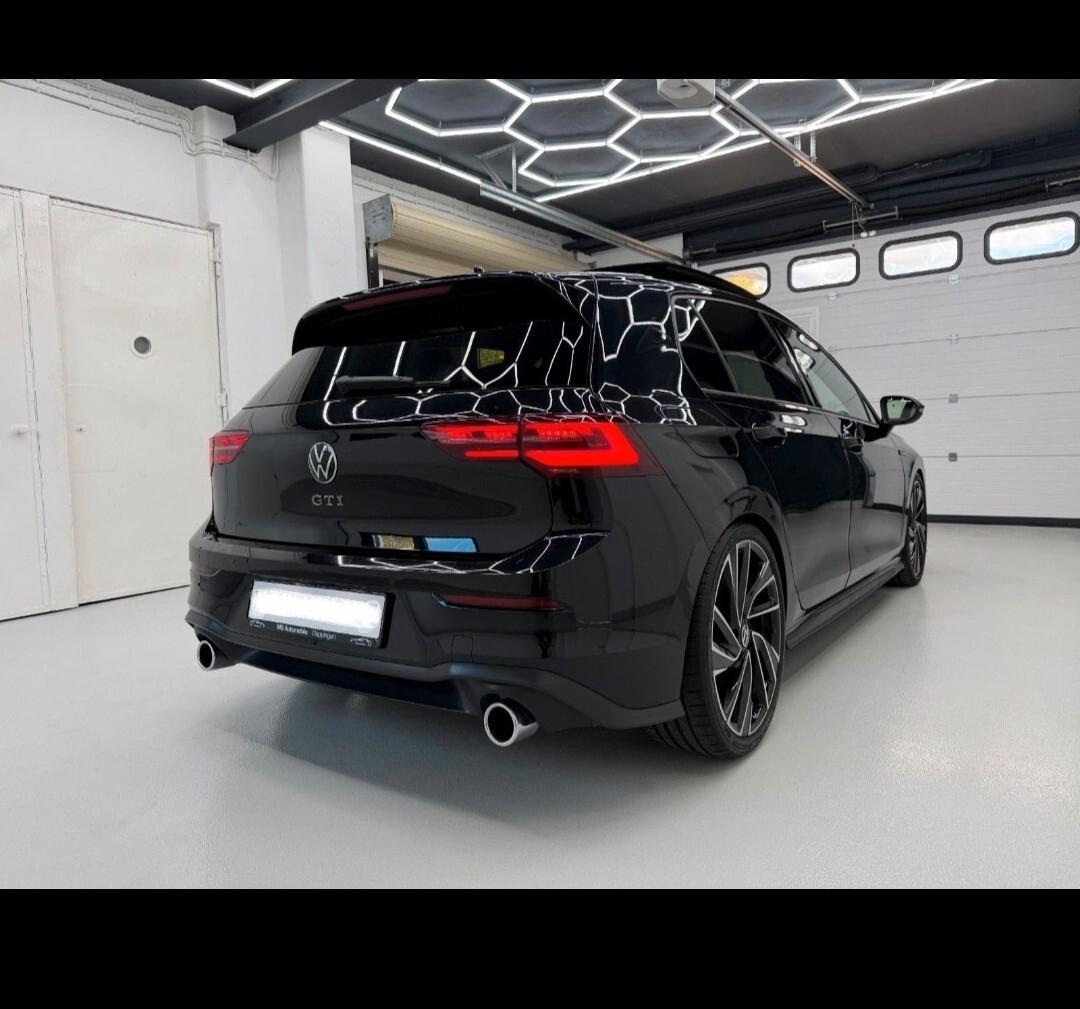 Volkswagen Golf 8 GTI 2.0 TSI DSG
