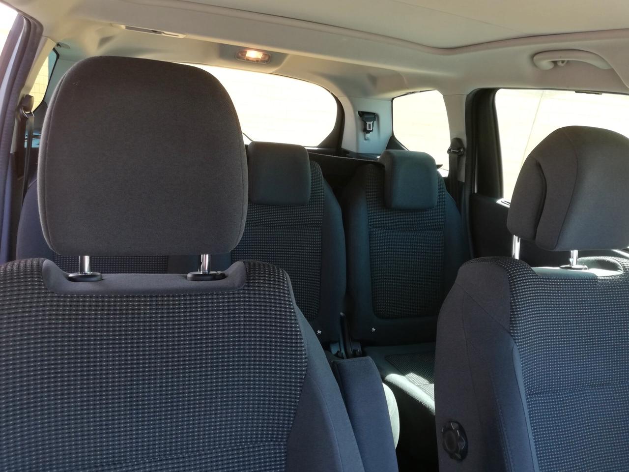Peugeot 5008 7 posti
