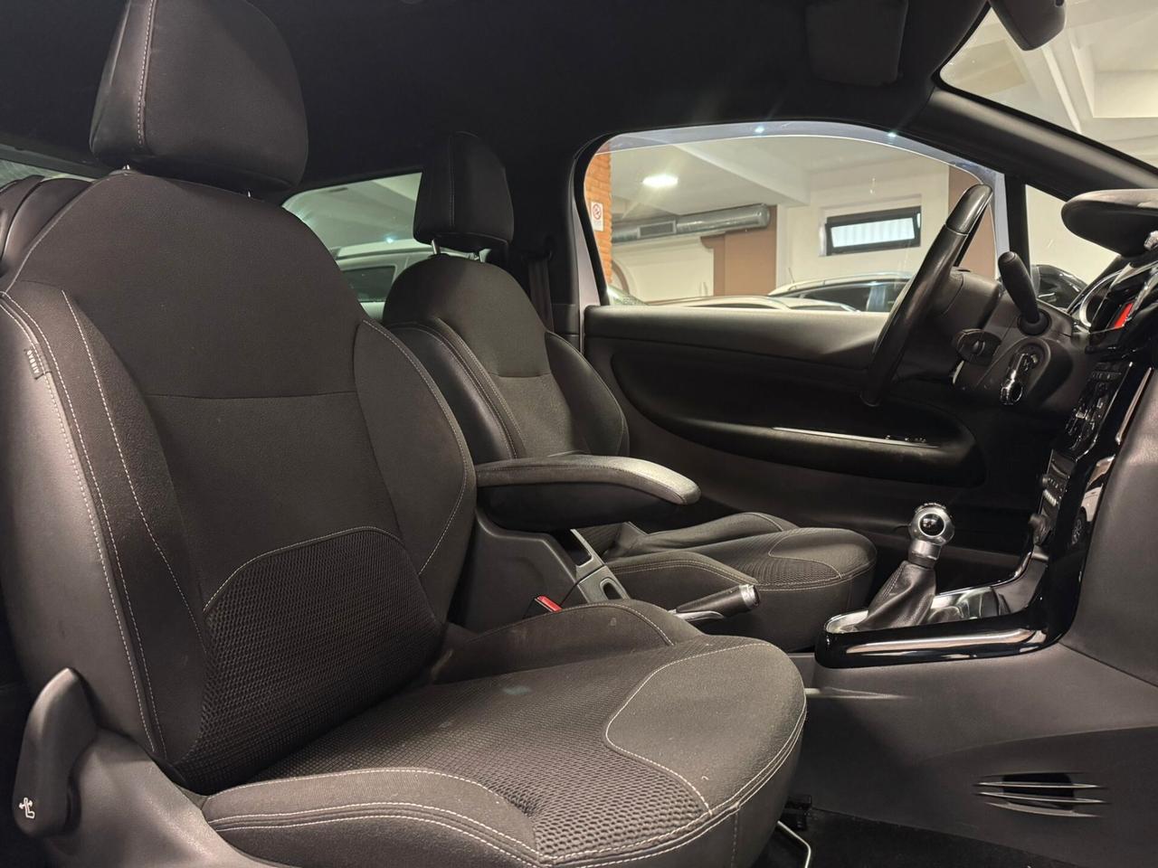 Citroen DS3 BLUEHDI 100 SeS IRRESISTEBLE