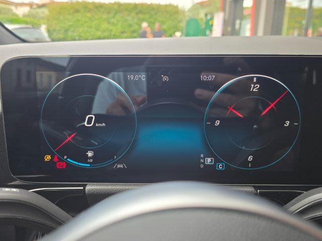 MERCEDES-BENZ GLA 200 d Automatic Premium AMG Line 19" MBUX LED Performa