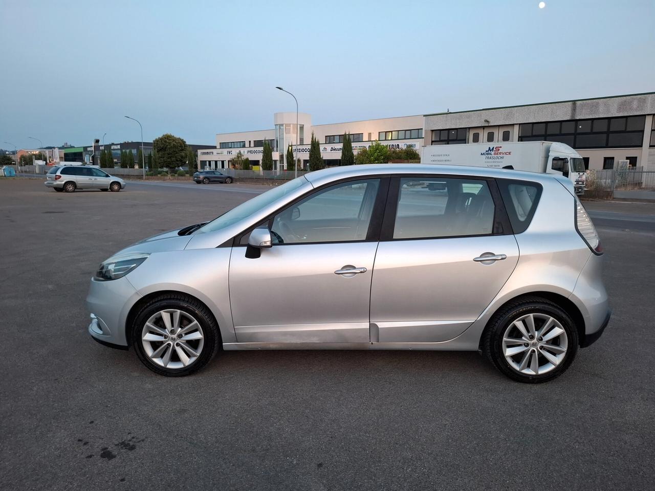 Renault Scenic Scénic XMod 1.5 dCi 110CV S&S Bose