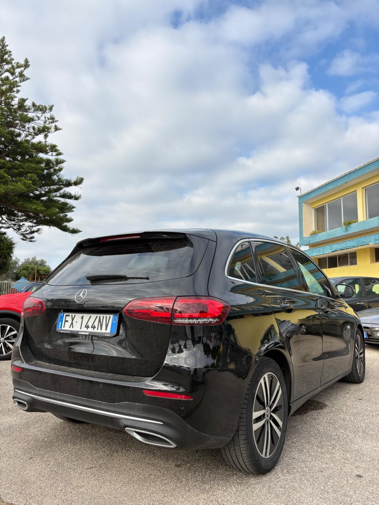 Mercedes-benz B 180 d Automatic Business Extra