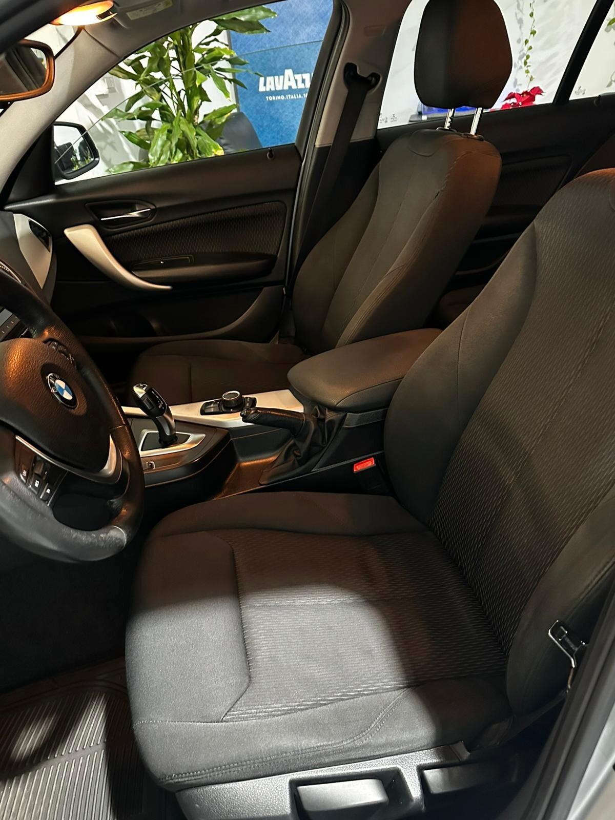 Bmw 116 120d 5p. Urban