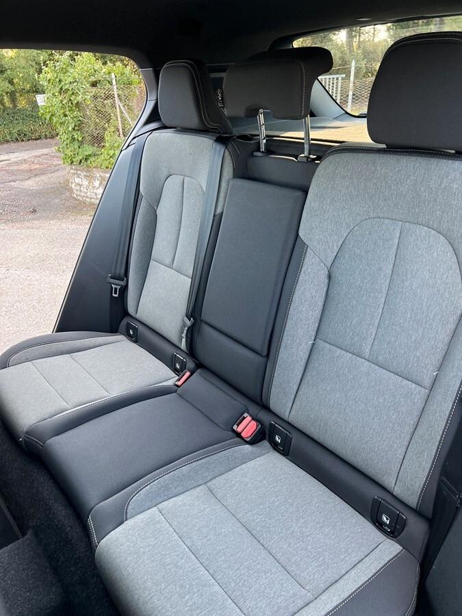 Volvo XC40 B3 automatico Core