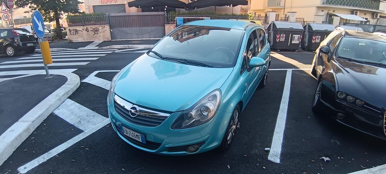 Opel Corsa 1.2 3 porte Club