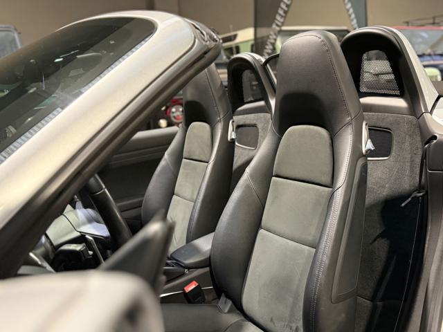 PORSCHE 718 Spyder 2.0