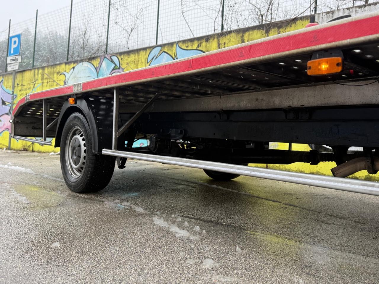 Carroattrezzi patente B portata 1456Kg euro5B bi-turbo