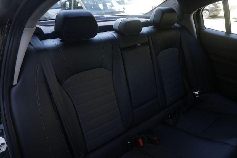 Alfa Romeo Giulia Alfa Romeo Giulia 2.2 Turbo AT8 150CV Business 110KW ANNO 2018