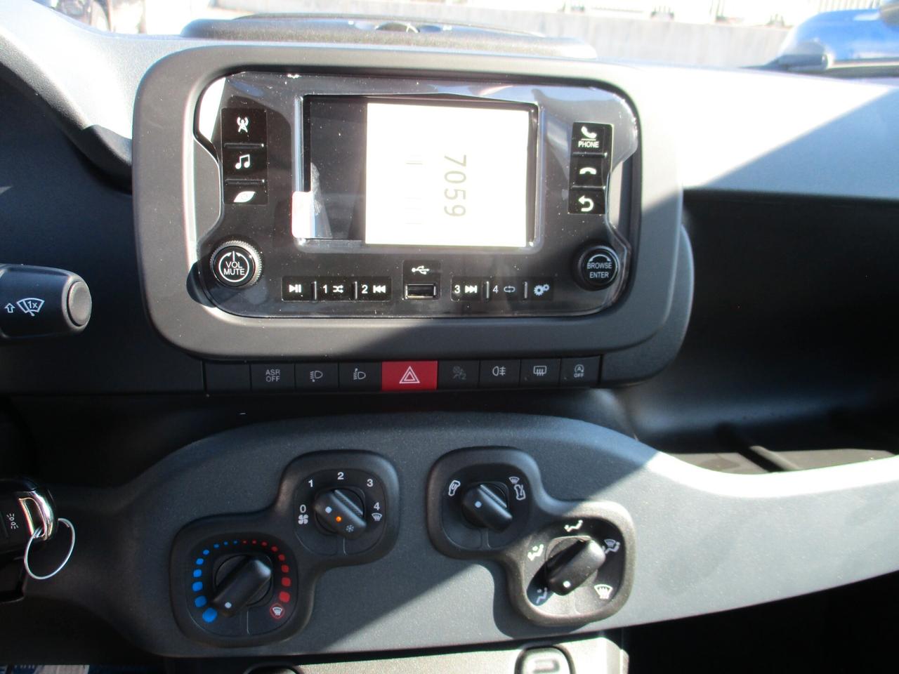 Fiat Panda 1.0 FireFly S&S Hybrid Pandina