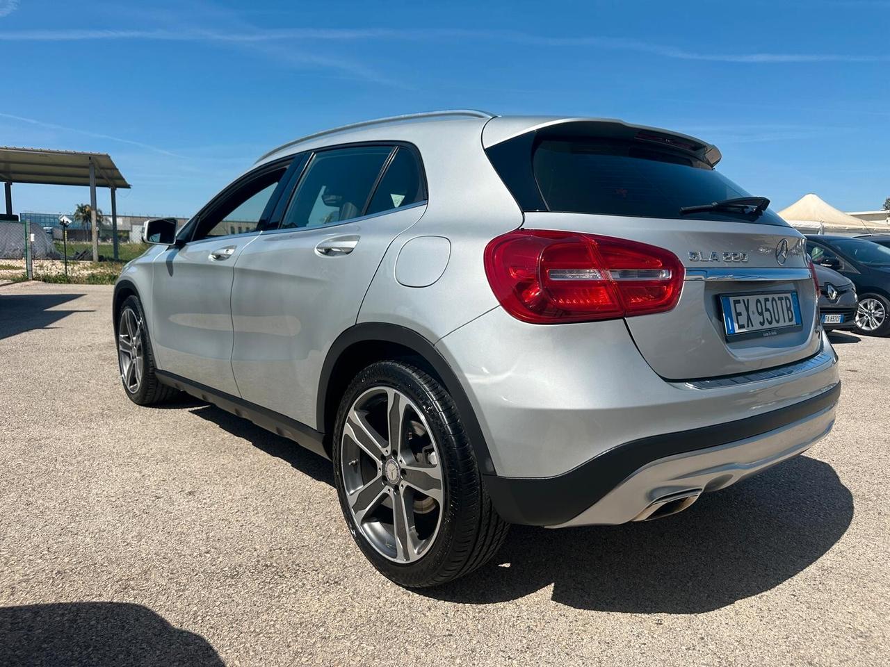 Mercedes GLA 220 4Matic Automatica