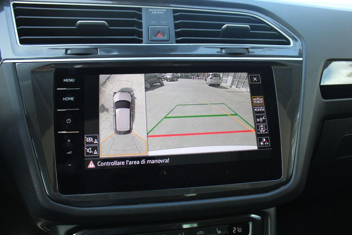 VOLKSWAGEN - Tiguan - 2.0 TDI Business BMT Sound