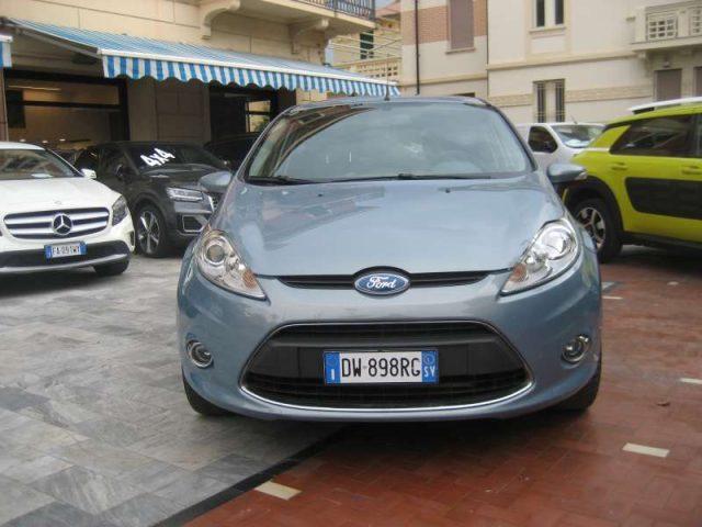 FORD Fiesta 1.2 82 CV 5 PORTE TITANIUM