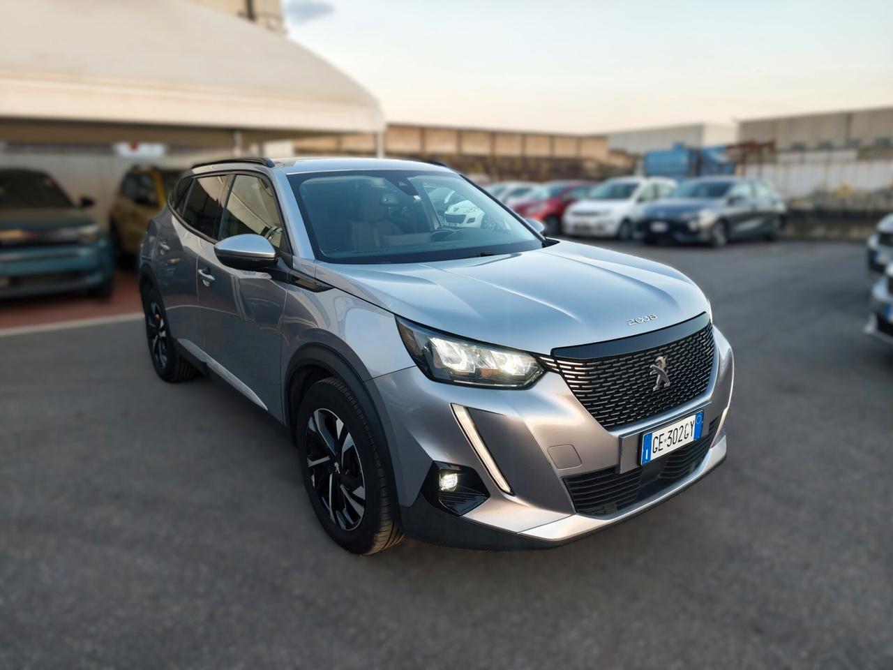Peugeot 2008 1.5 110CV - PARI AL NUOVO