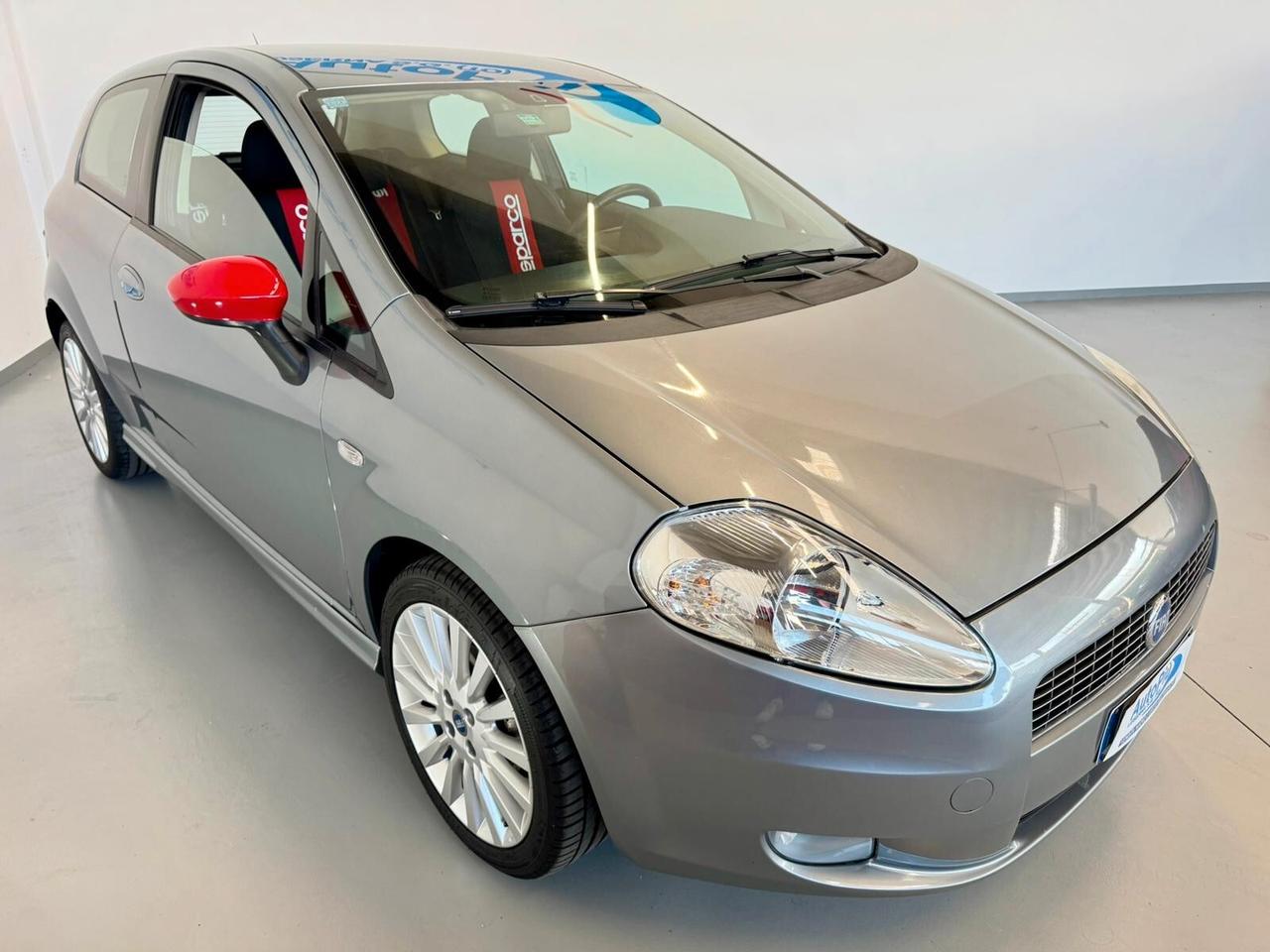 Fiat Grande Punto 1.4 Starjet 16V 3 porte Sport