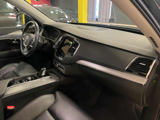 VOLVO XC90 B5 (d) AWD 7 posti Momentum *PELLE/TELC/LED*