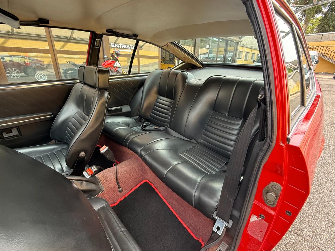 Alfa Romeo Alfetta GT 1.6 "TARGA SPECIALE - LAVORI IMPORTANTI ESEGUITI"