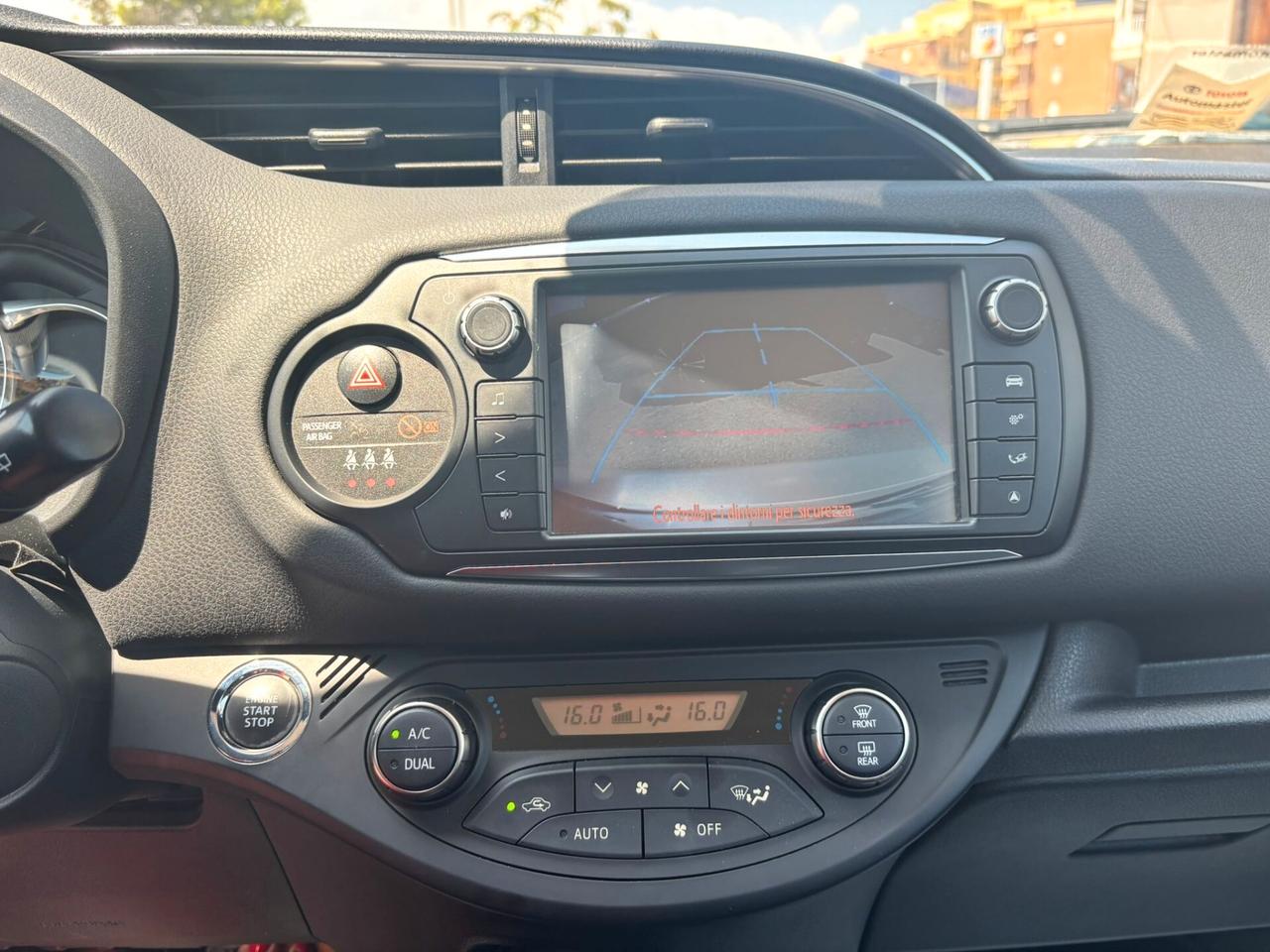 TOYOTA YARIS 1.4 D-4D - 2015