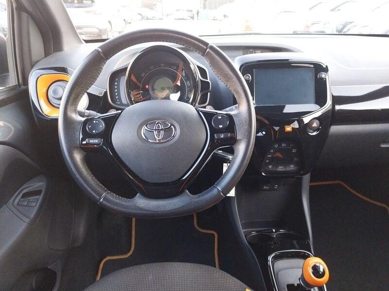 Toyota Aygo Aygo 5p 1.0 x-cool m-mt 72cv