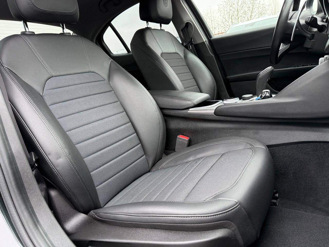 Alfa Romeo Giulia 2.2 190 CV AT8 Sprint