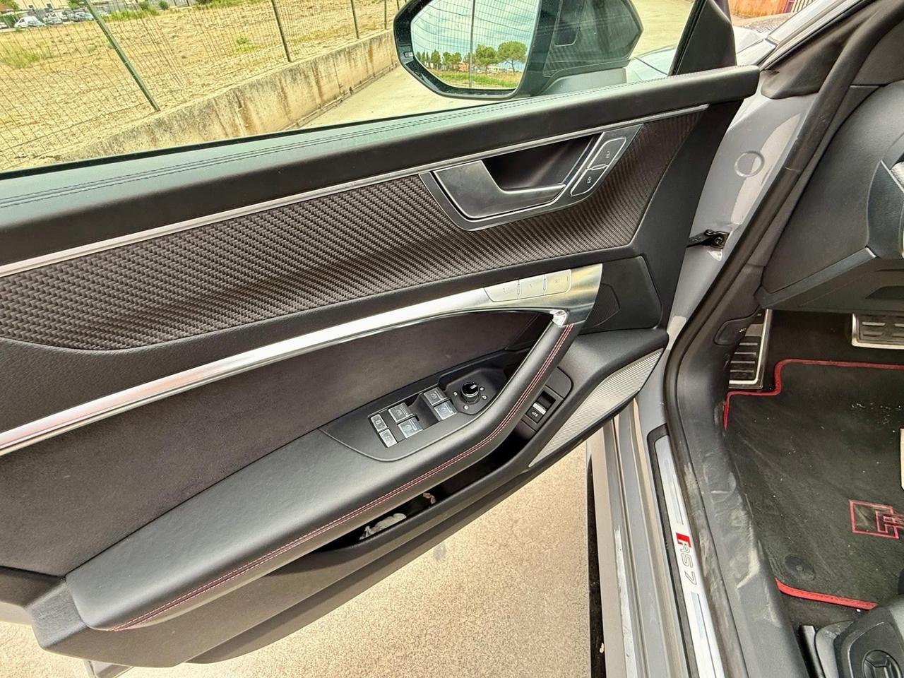 Audi A7 RS 7 SPB quattro tiptronic performance