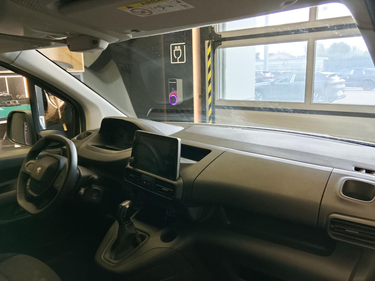 PEUGEOT Partner 2018 - Partner 1.5 bluehdi 100cv L2 Grip E6d