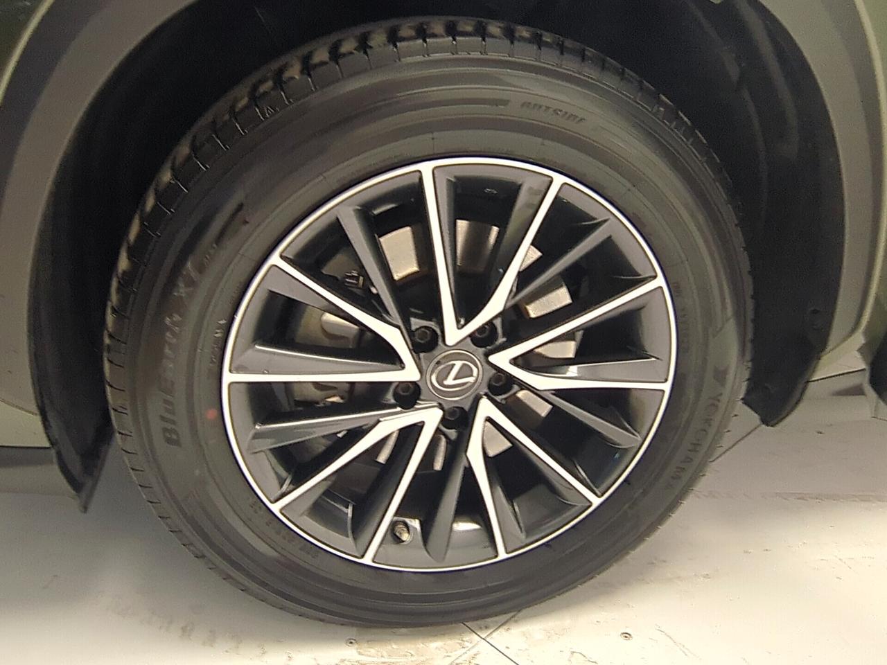 Lexus NX 300h 350h Hybrid Business