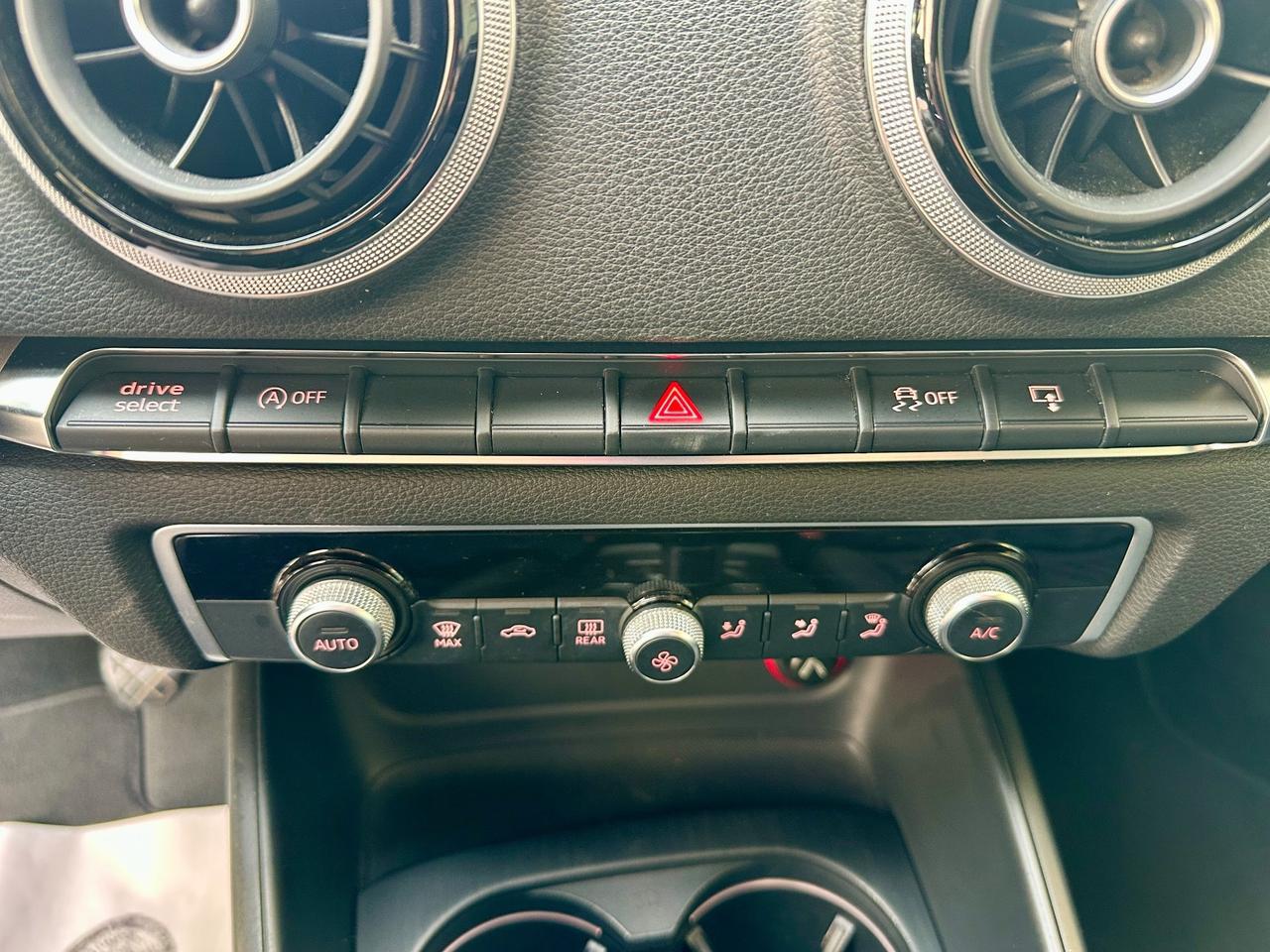 Audi A3 SPB 1.6 TDI ultra Attraction