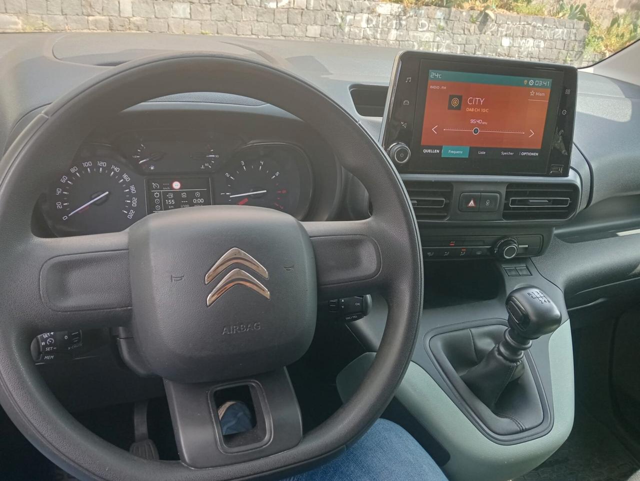 Citroen Berlingo Pianale ribassato con rampa disabili in carrozzina