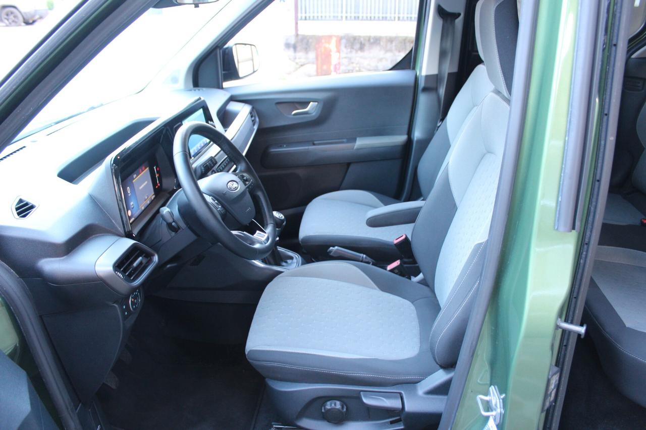 Ford Tourneo Courier 1.0 EcoBoost Titanium