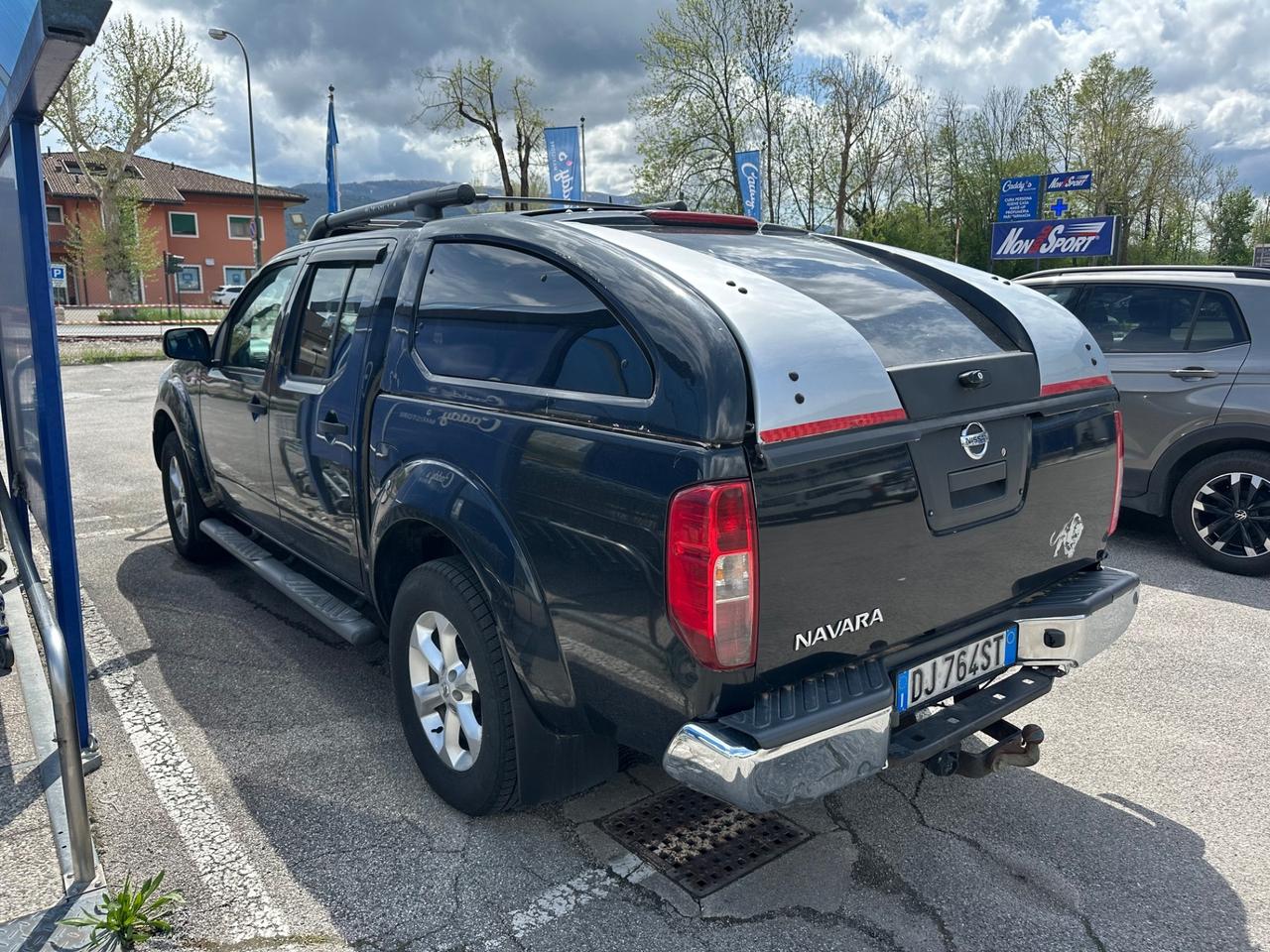 Nissan Navara 2.5 dCi 4 porte Double Cab LE