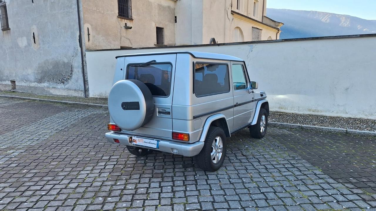 Mercedes-Benz Classe G 300 passo corto Tetto