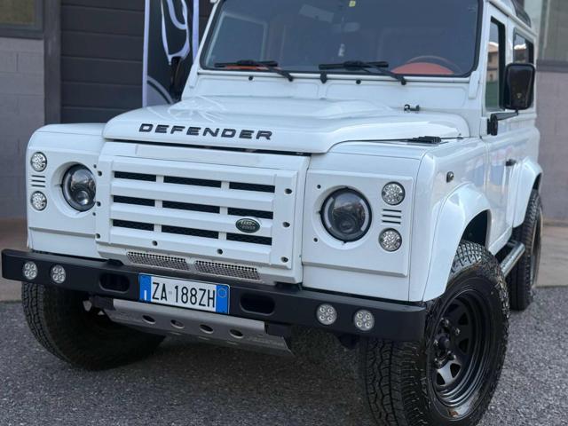 LAND ROVER Defender 2.2 TD4 Hard Top N1