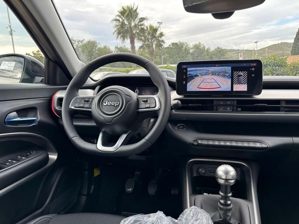 Jeep Avenger 1.2 Turbo 100 CV Summit a 234 euro al mese