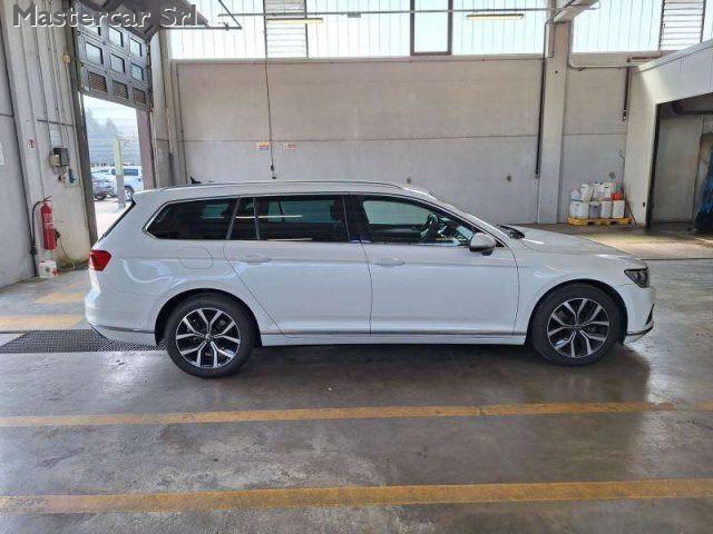 VOLKSWAGEN Passat Variant Passat Variant 2.0 tdi Executive 200cv dsg - GH430