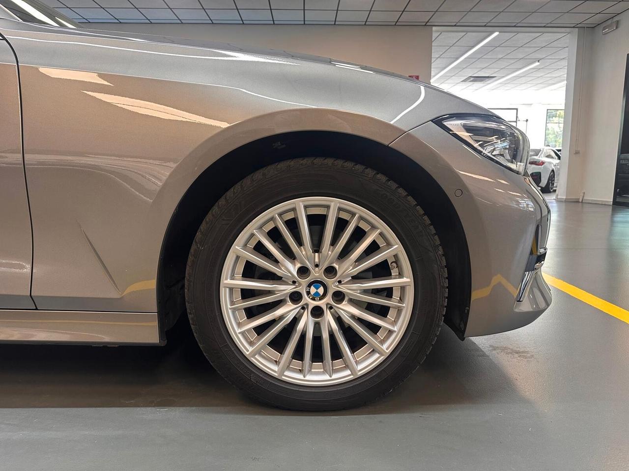 BMW 320 d mhev 48V Luxury auto