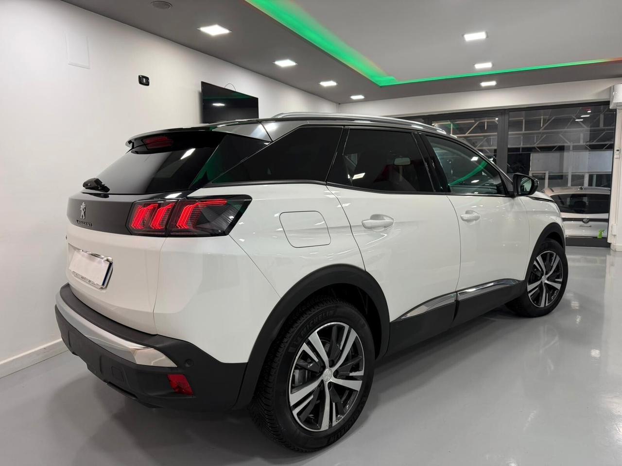 Peugeot 3008 BlueHDi 130 S&S EAT8 Allure