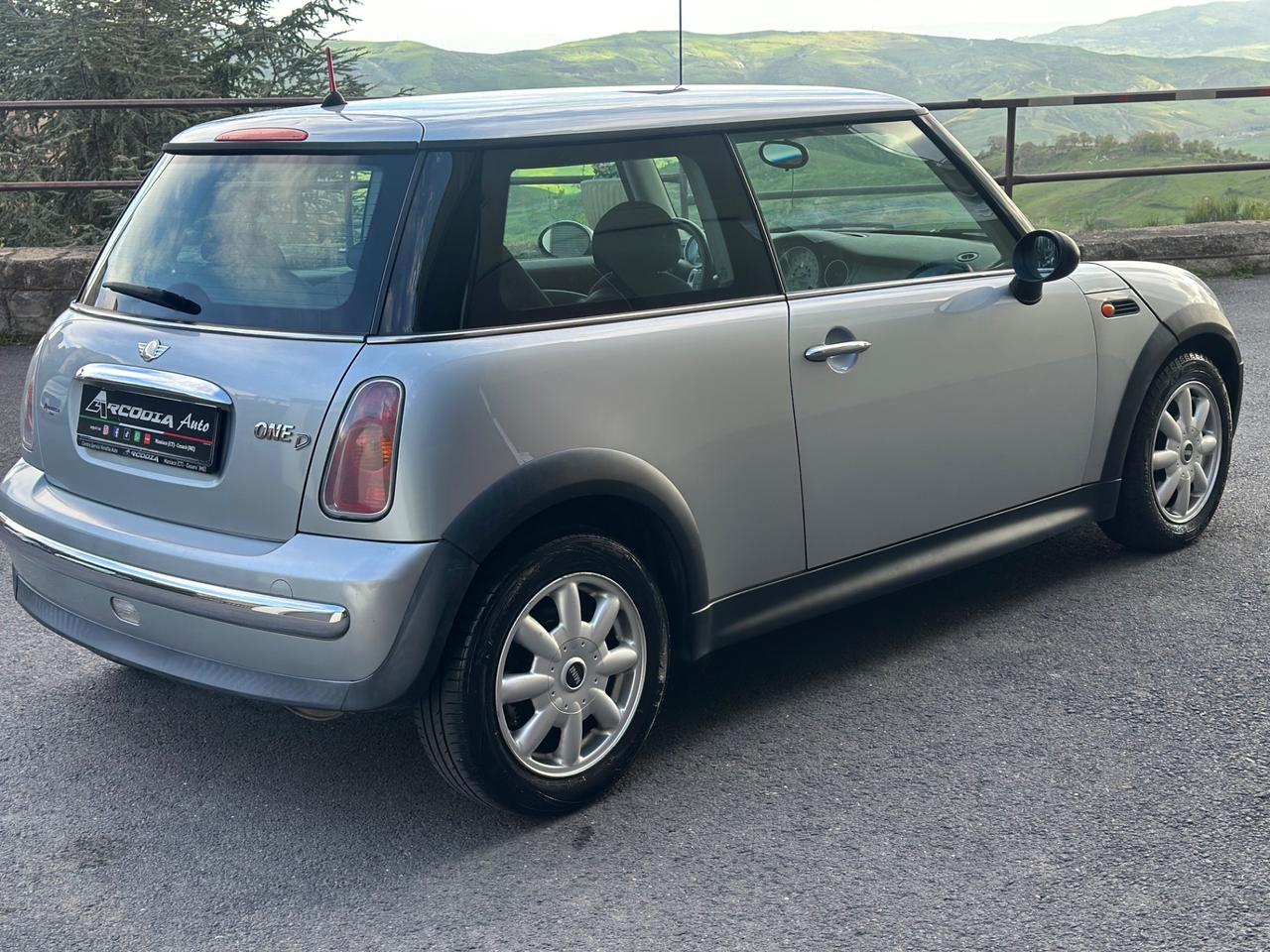 Mini Mini 1.4 tdi One D de luxe