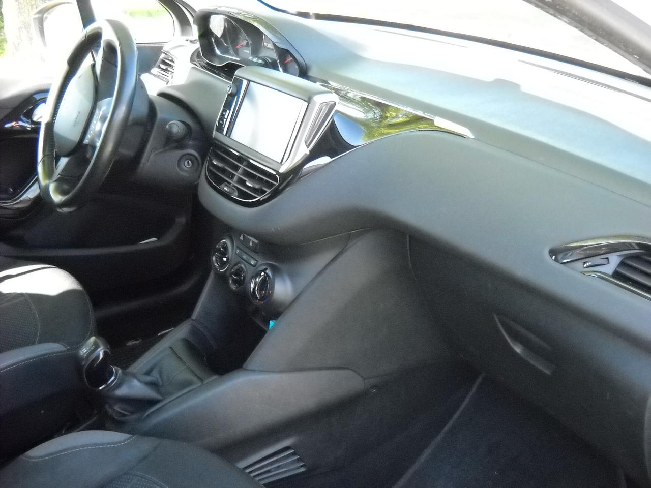 Peugeot 208 1.4 HDi 68 CV 3 porte Active