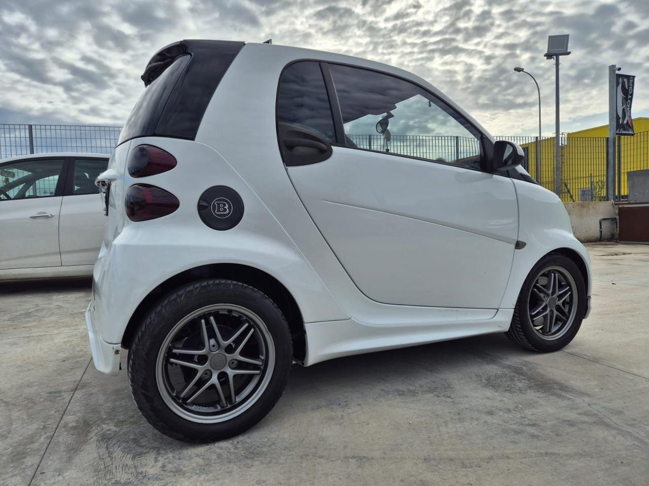Smart ForTwo 1000 62 kW coupé passion ALLESTIMENTO BRABUS