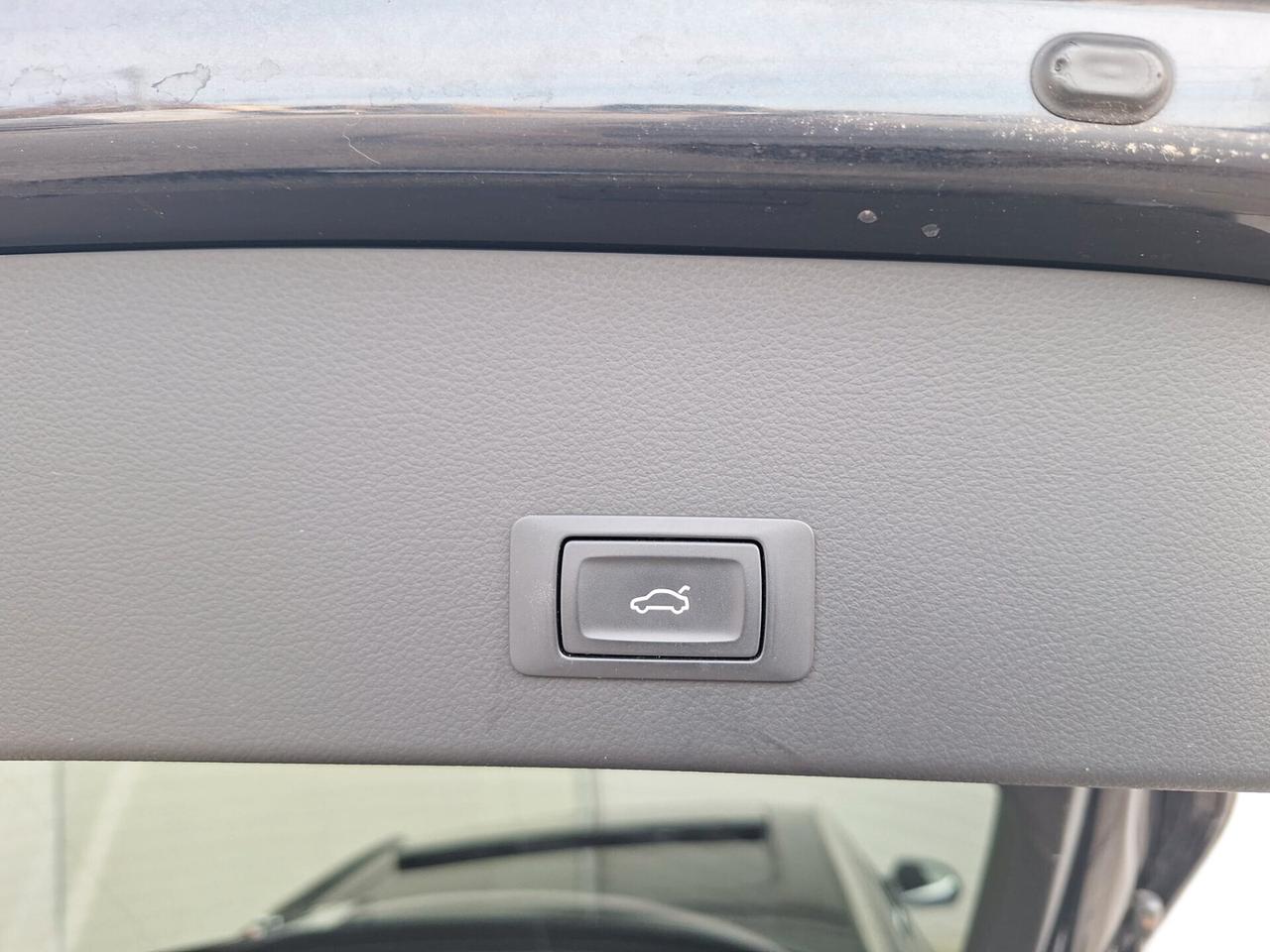 Audi A6 Avant 2.0 TDI ultra S tronic Business Plus