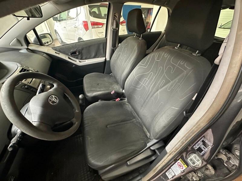 TOYOTA Yaris 2ª serie Yaris 1.0 5 porte Now GPL