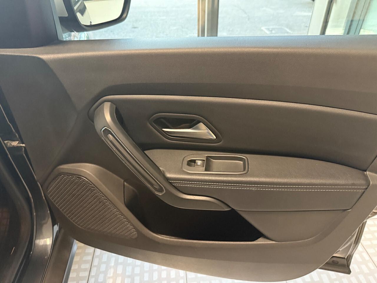 Dacia Duster 1.6 SCe GPL 4x2 Techroad