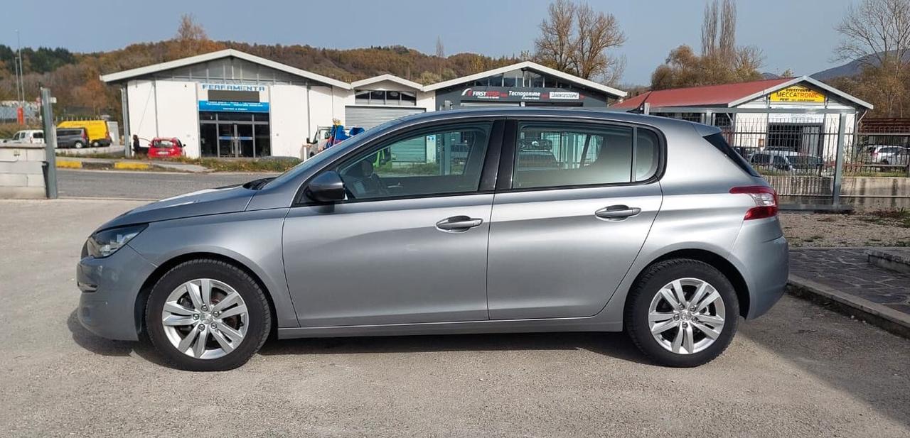 Peugeot 308 BlueHDi 120 S&S Business